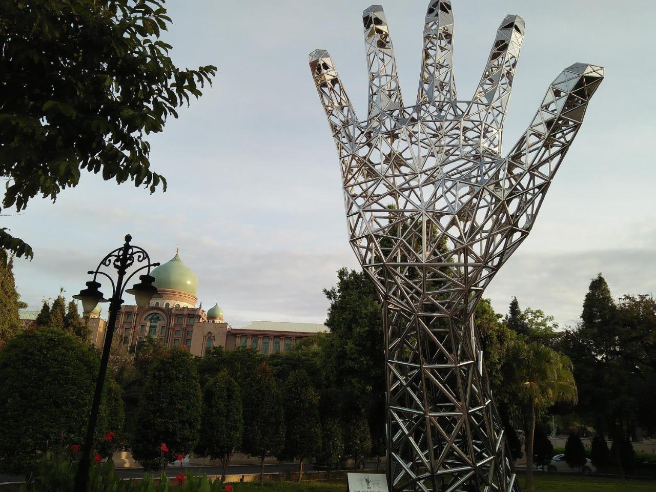 Homestay D 11 Putrajaya Netflix Wifi Екстериор снимка